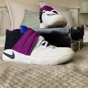 NIKE Kyrie 2 (GS)